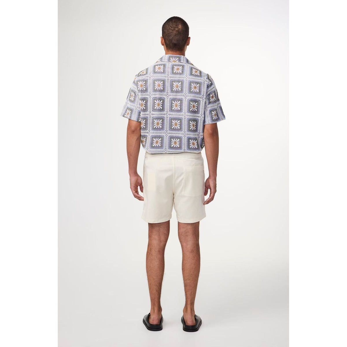 Men's NN07 Gregor Lyocell blend shorts in vanilla color, showing the relaxed fit and lightweight fabric.