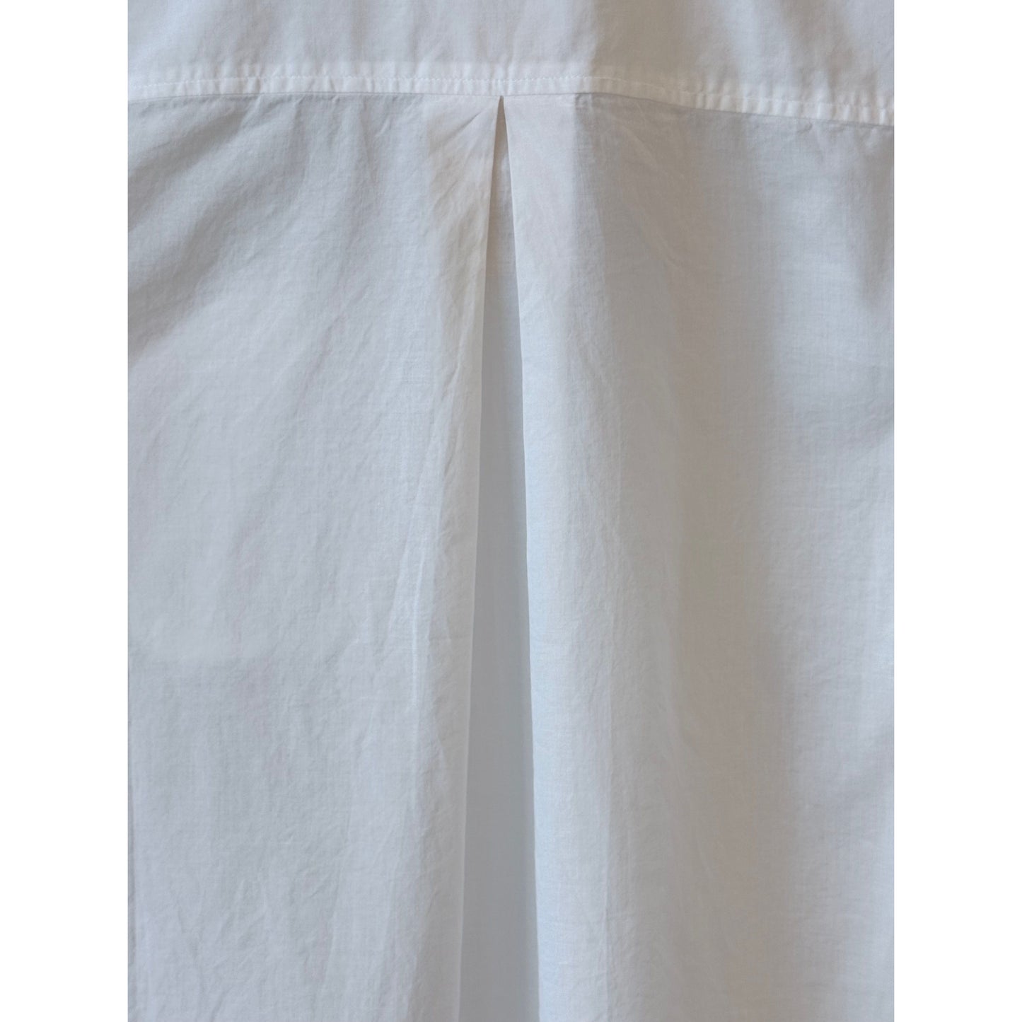 White lightweight cotton poplin women's shirt with rolled-up sleeves by Merz b. Schwanen, casual and breathable for everyday wear.