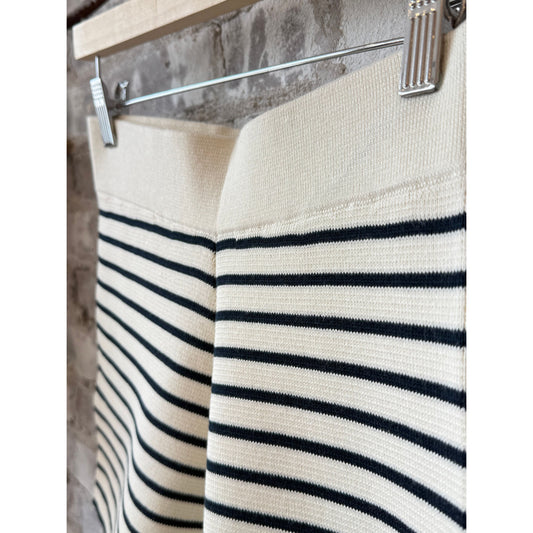 Lea Stripe Short - Ivory/Navy - DUNE + SALT