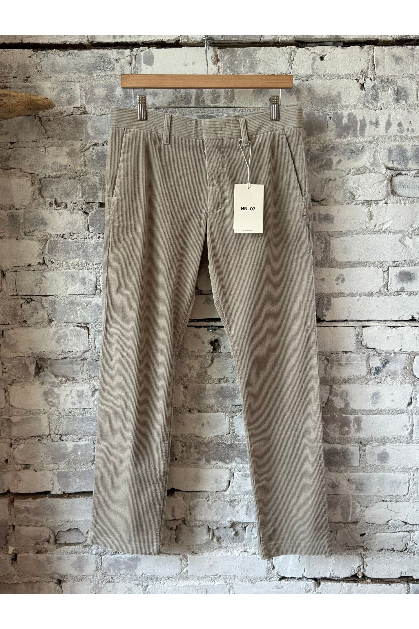 Theo Classic Slim Cord Chino - Fog - DUNE + SALT