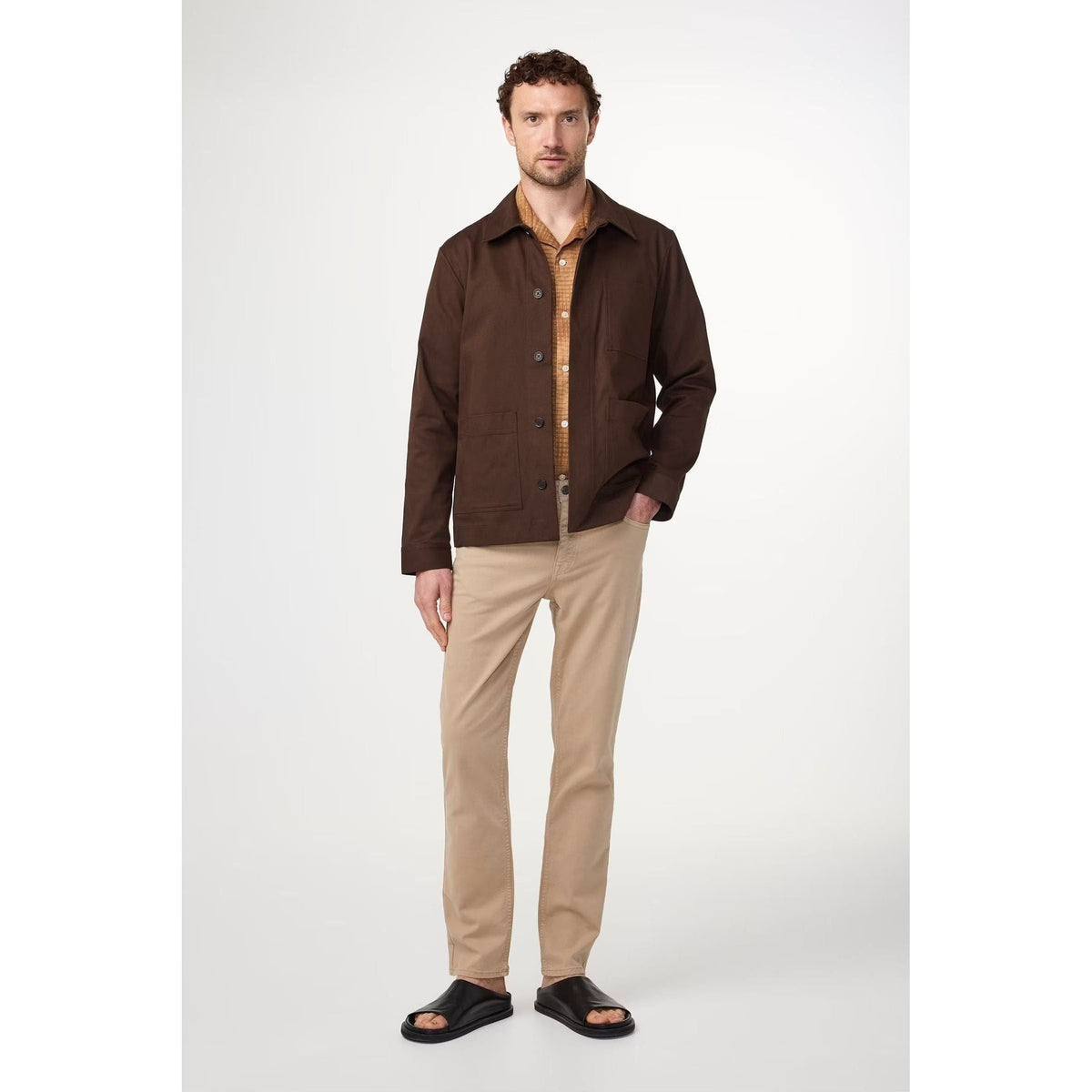 Men's NN07 Tony Classic Slim Fit Khaki Beige Pant, slim fit men's trousers with a tailored look and casual style.
