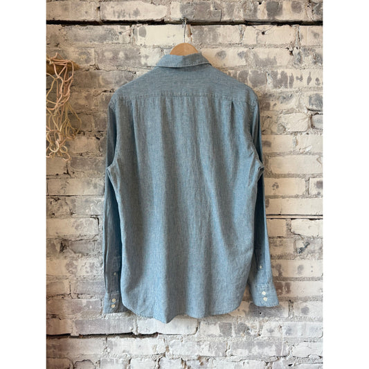 Men's Paul Woven Yarn Dyed Shirt in Light Hairline Indigo Stripe by Hartford Men's, featuring woven fabric and slim fit design.
