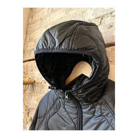 08 Light Hooded Puffer - Black/Blue - DUNE + SALT