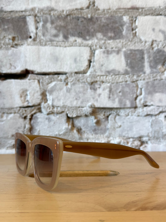 Women's Barton Perreira Kateri sunglasses in camel with smokey topaz lenses, stylish eyewear for sun protection and fashion.
