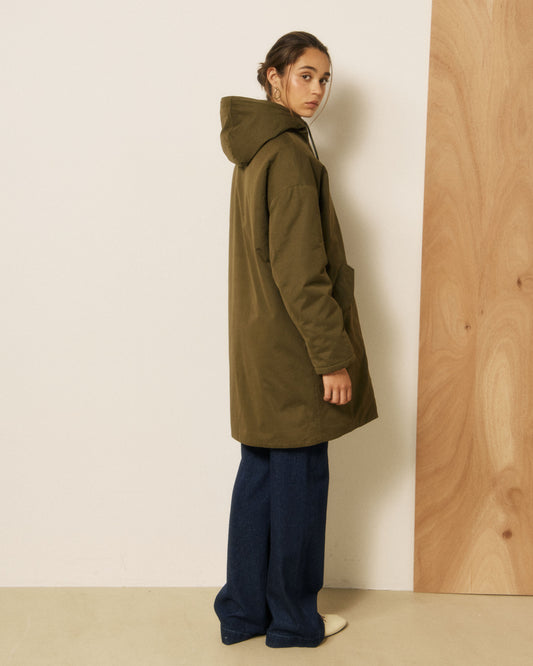 Hartford Women's Vader Woven Coat in Army, stylish women's woven coat with a structured fit and military-inspired design.