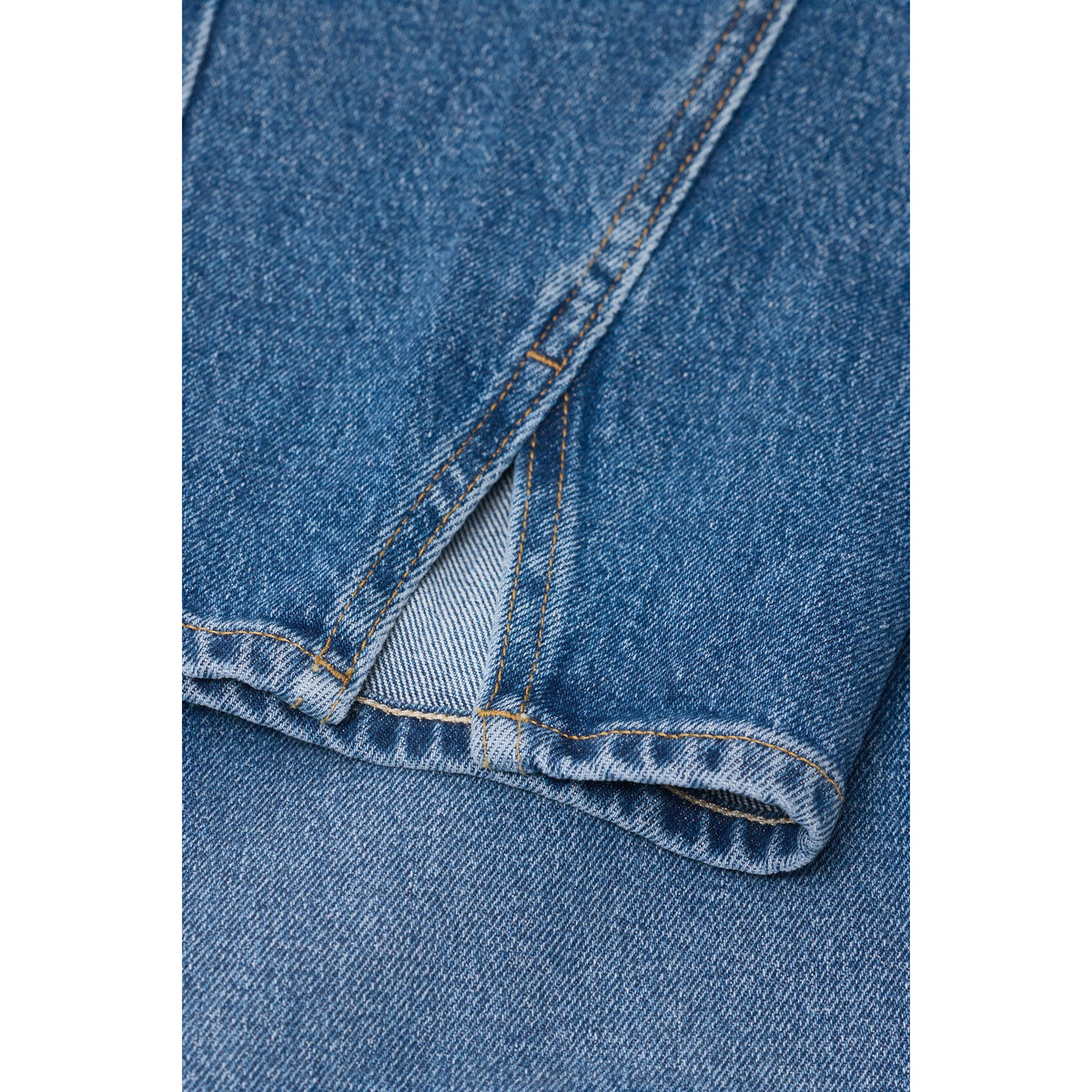 Mid blue women's Milo Straight Jean by Closed Women's, showcasing a classic fit with visible stitching and five-pocket design.