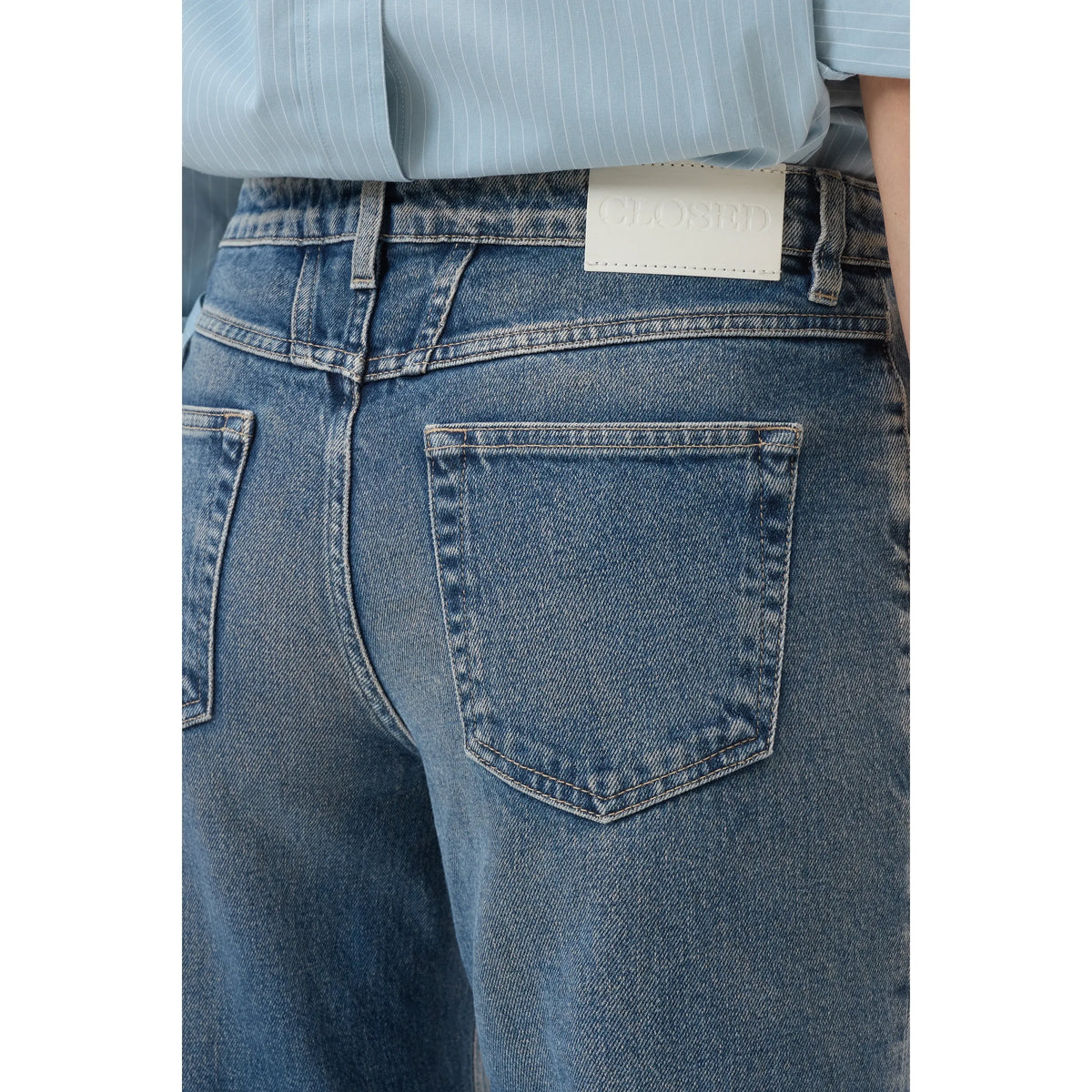 Closed Women's Gillan Comfort Wide Jean - Mid Blue Dim Gray