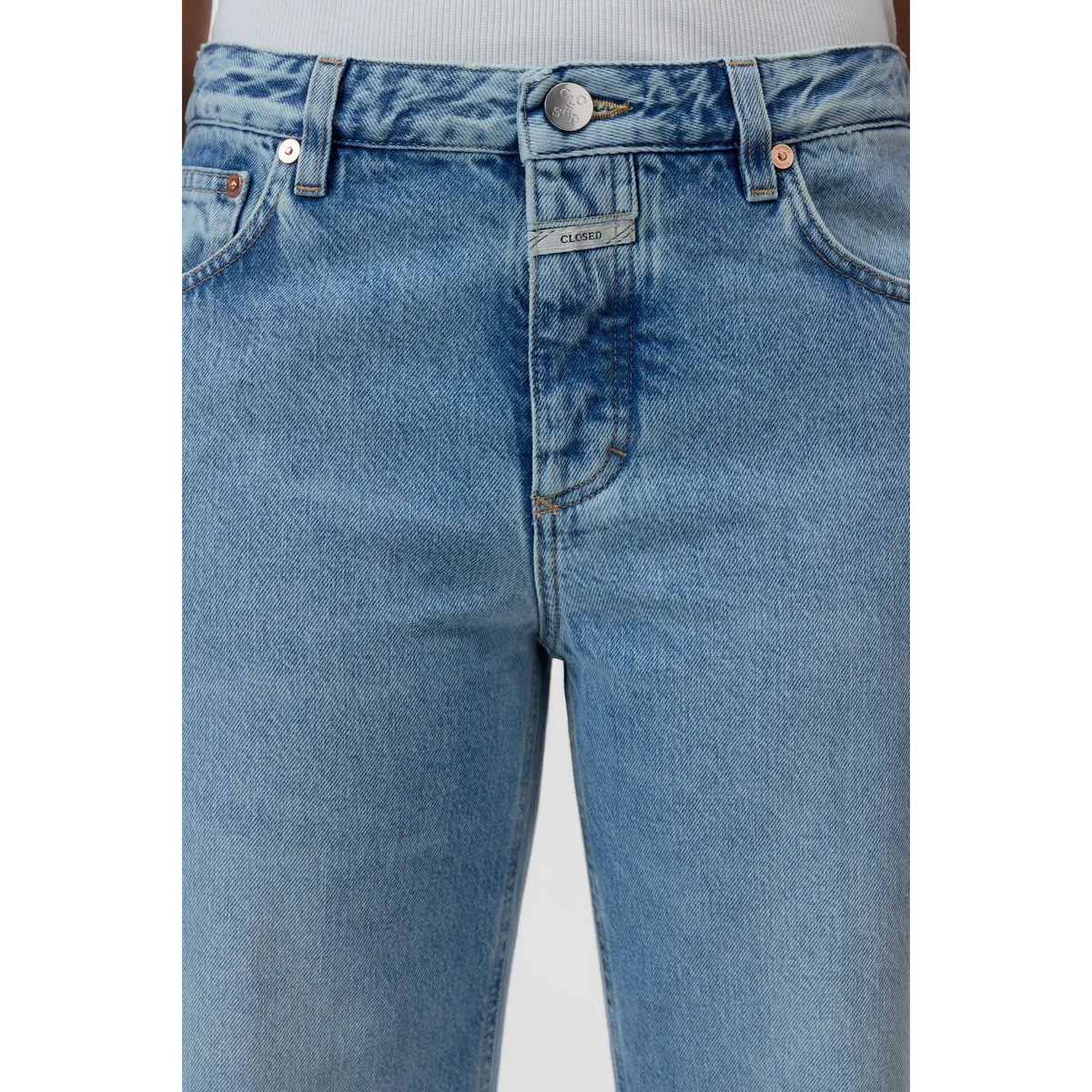 Light blue Gillan Wide Jeans for women by Closed Women's, featuring a relaxed fit and classic denim style.