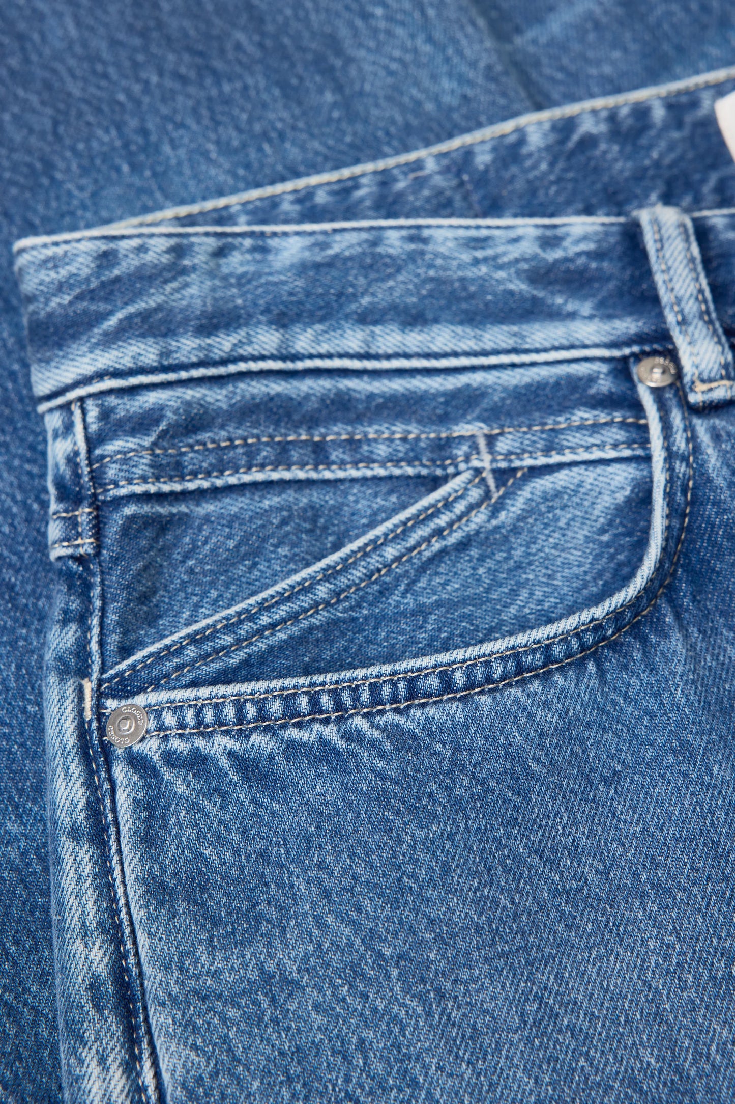 Closed Men's Cooper True Regular Jean - Mid Blue Dark Slate Blue