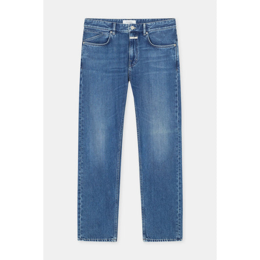 Close-up of men's Cooper True Regular Jean in mid blue by Closed, showing denim fabric and classic fit details.