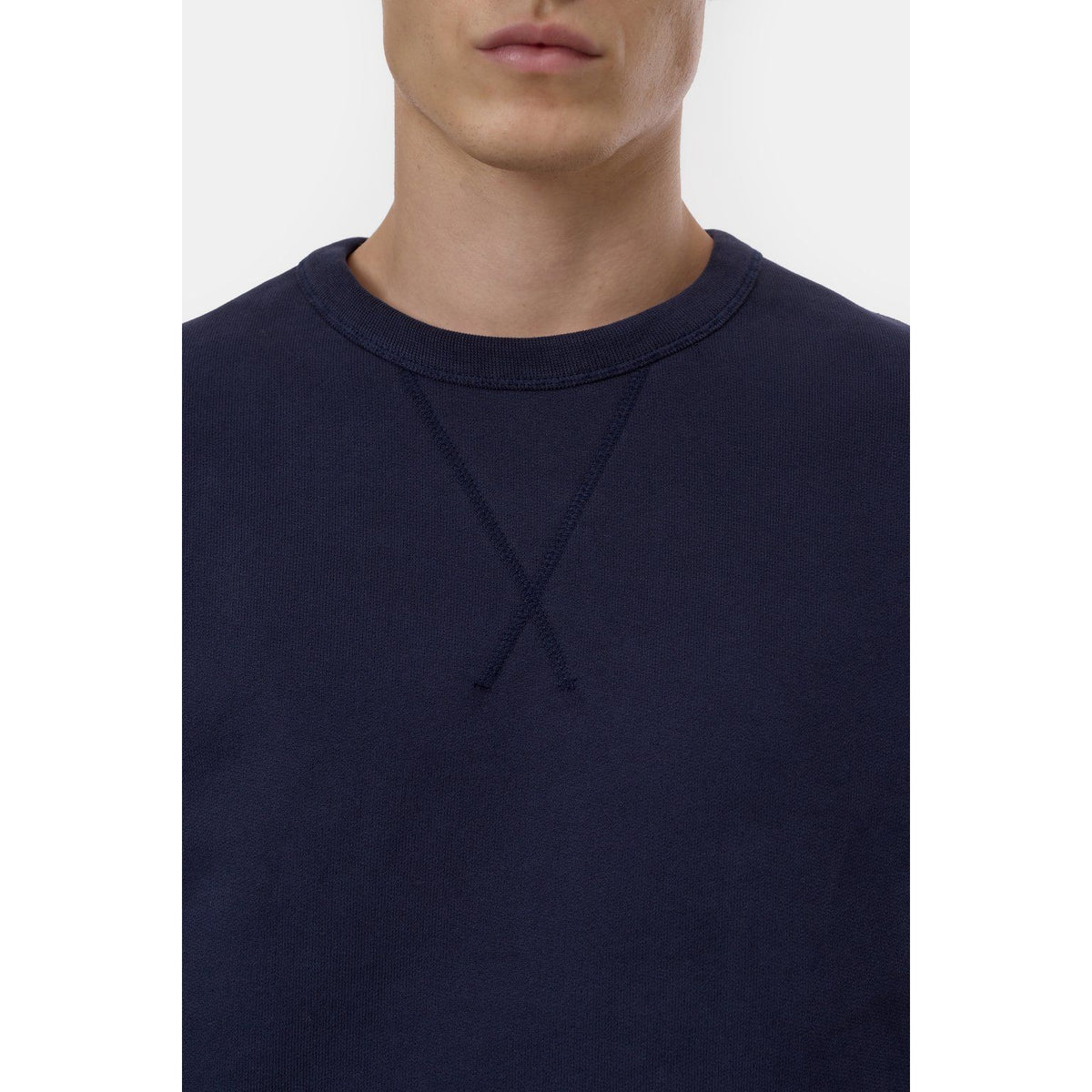 Men's dark night crewneck sweatshirt by Closed Men's, soft fabric with a classic fit and ribbed cuffs and hem.
