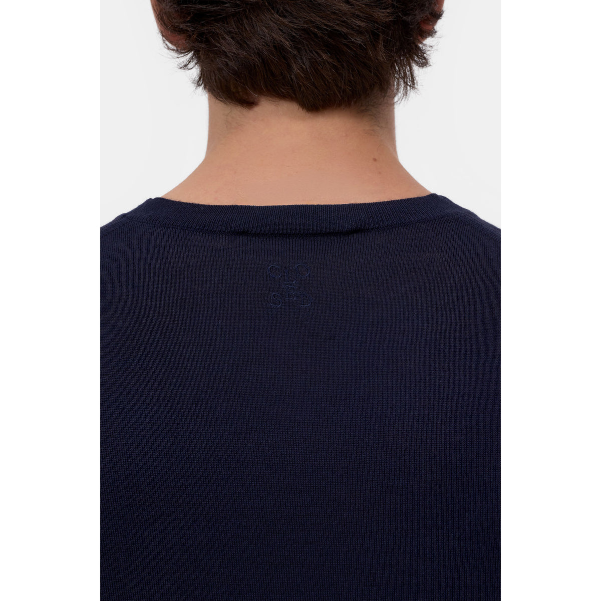 Men's dark night fine-knit crewneck jumper by Closed Men's, showing the close-up of the textured knit fabric and classic fit.
