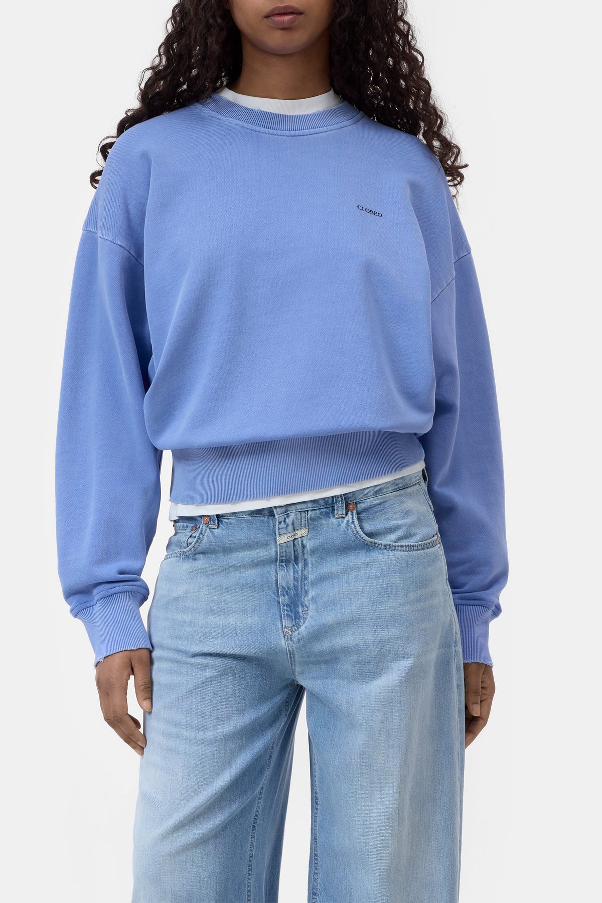Closed Women's Organic Cotton Sweatshirt - Moonleaf Blue Cornflower Blue