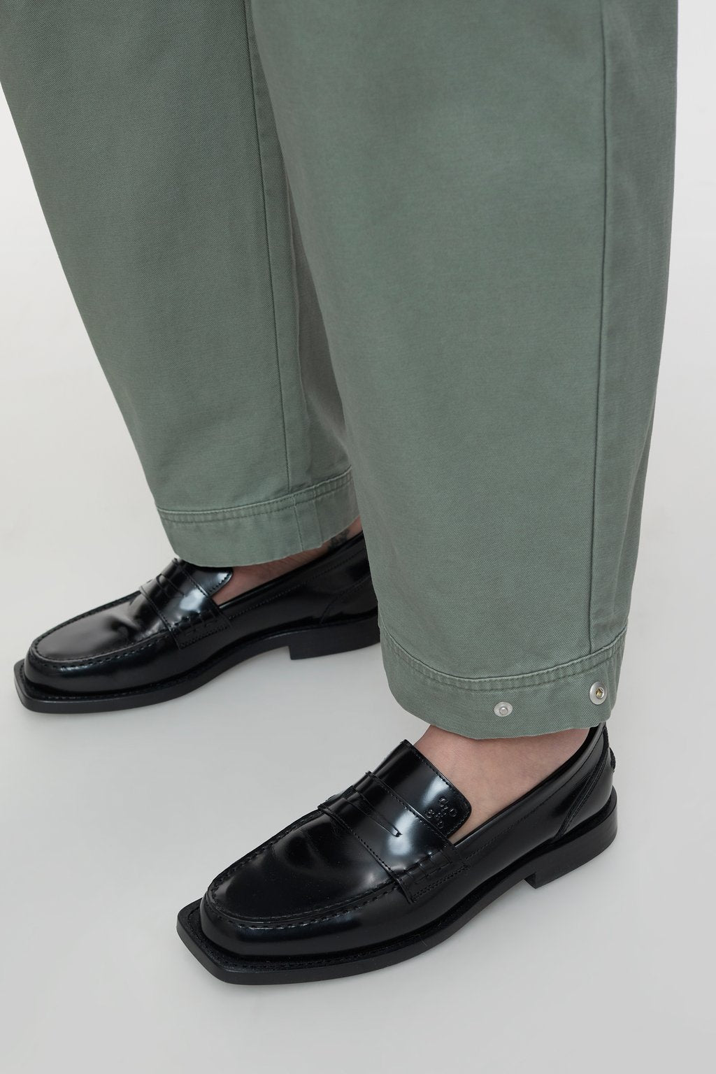 Rhannon Barrel Pants - Faded Green - DUNE + SALT
