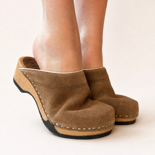 KUNSTENDESIGN.COM Embla | Umber Suede Misty Rose