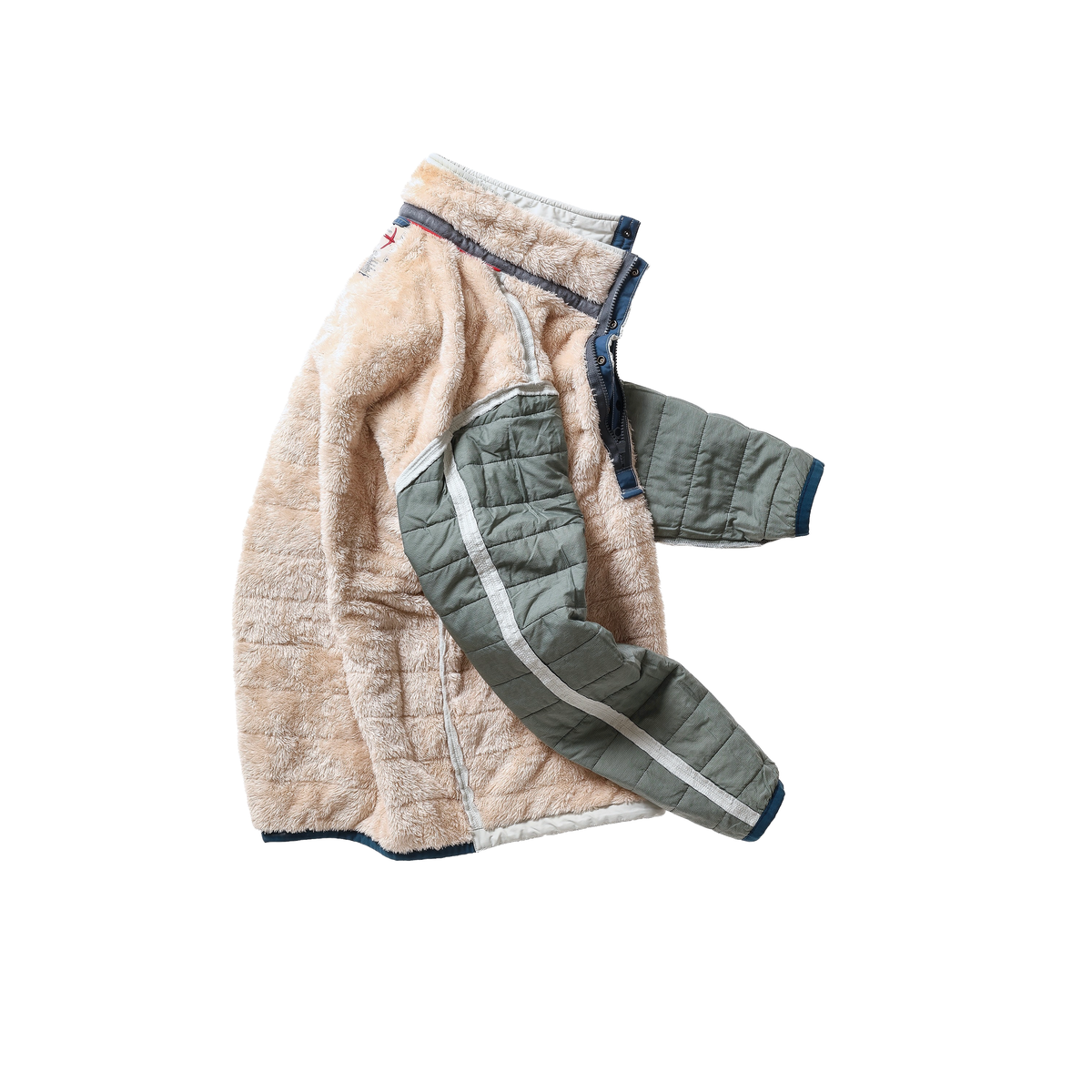 Men's Relwen Qltd Superfleece Popover in chalk, soft fleece fabric with a relaxed fit and front pocket, ideal for casual wear.