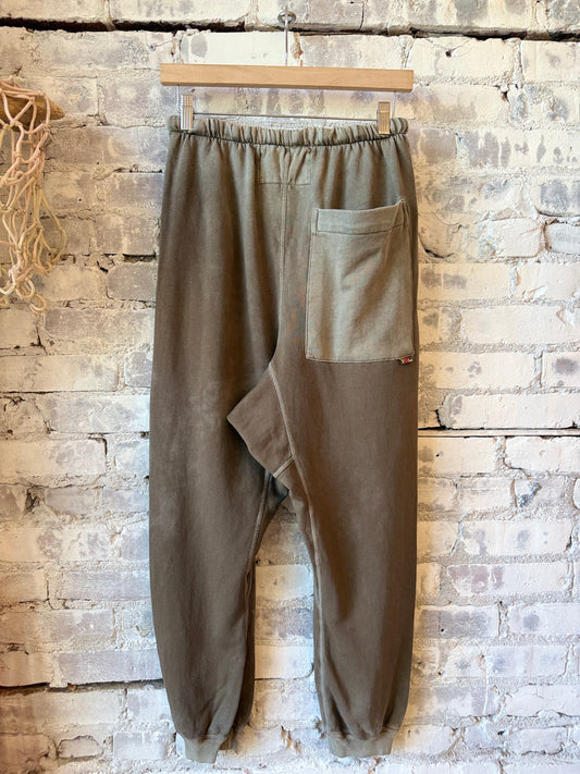 FreeCity FREECITYLARGE SUNFADES POCKET SWEATPANT - Mud Dark Olive Green