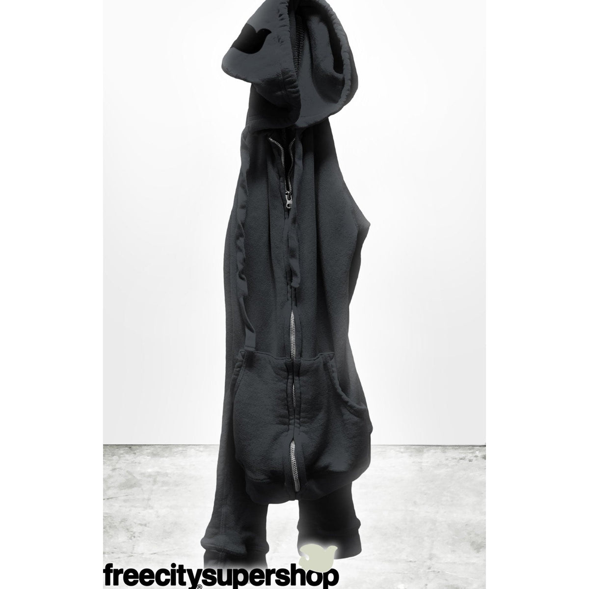 Women's Freecity SUPERFLUFF LUX ZIP HOODIE in Spacerocks, featuring a plush fabric and hood with a front zipper.