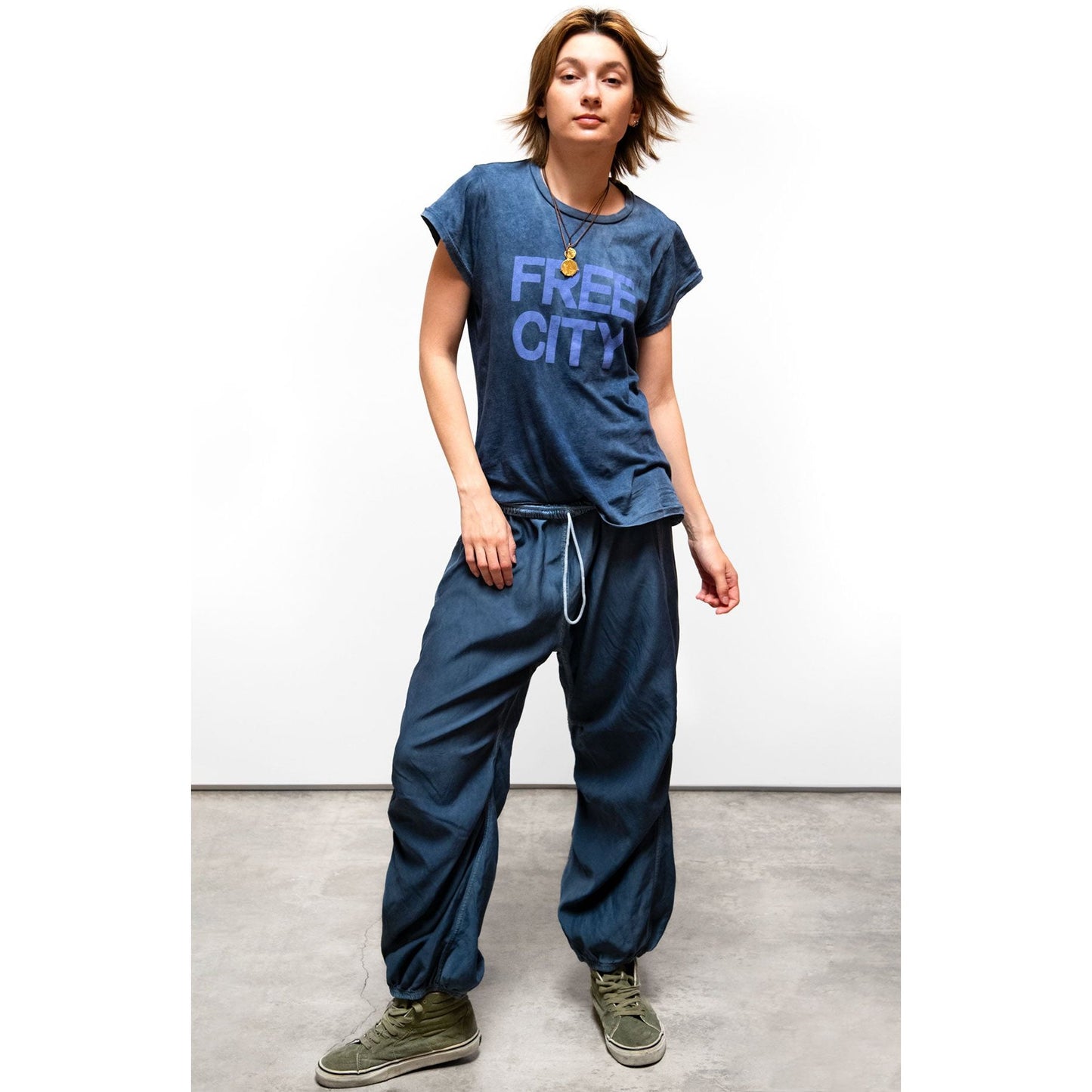 Women’s Freecity SUPERVINT SST Moonshrooms Powder T-shirt with bold printed slogan and relaxed fit.