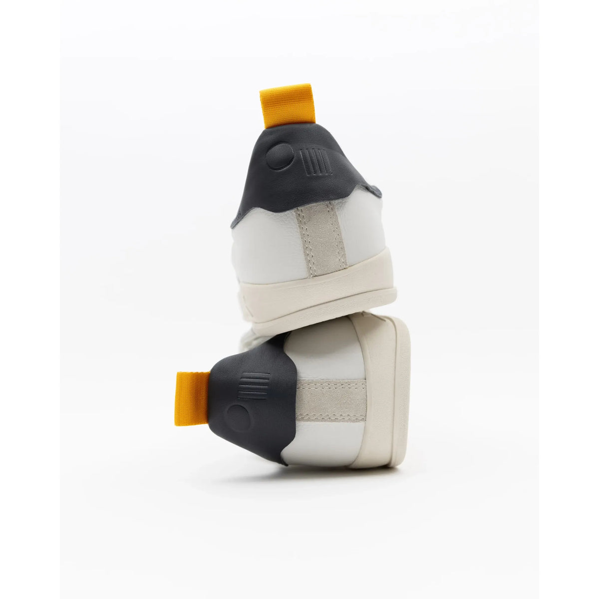 Oncept Fuji men's court sneaker in white cloud with sleek design and sporty look, perfect for athletic and casual wear.