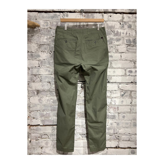 Flyweight Flex Chino - Muted Olive - DUNE + SALT