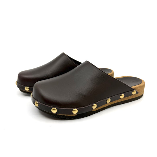 KUNSTENDESIGN.COM Ella | Rich Brown Leather Studs White Smoke