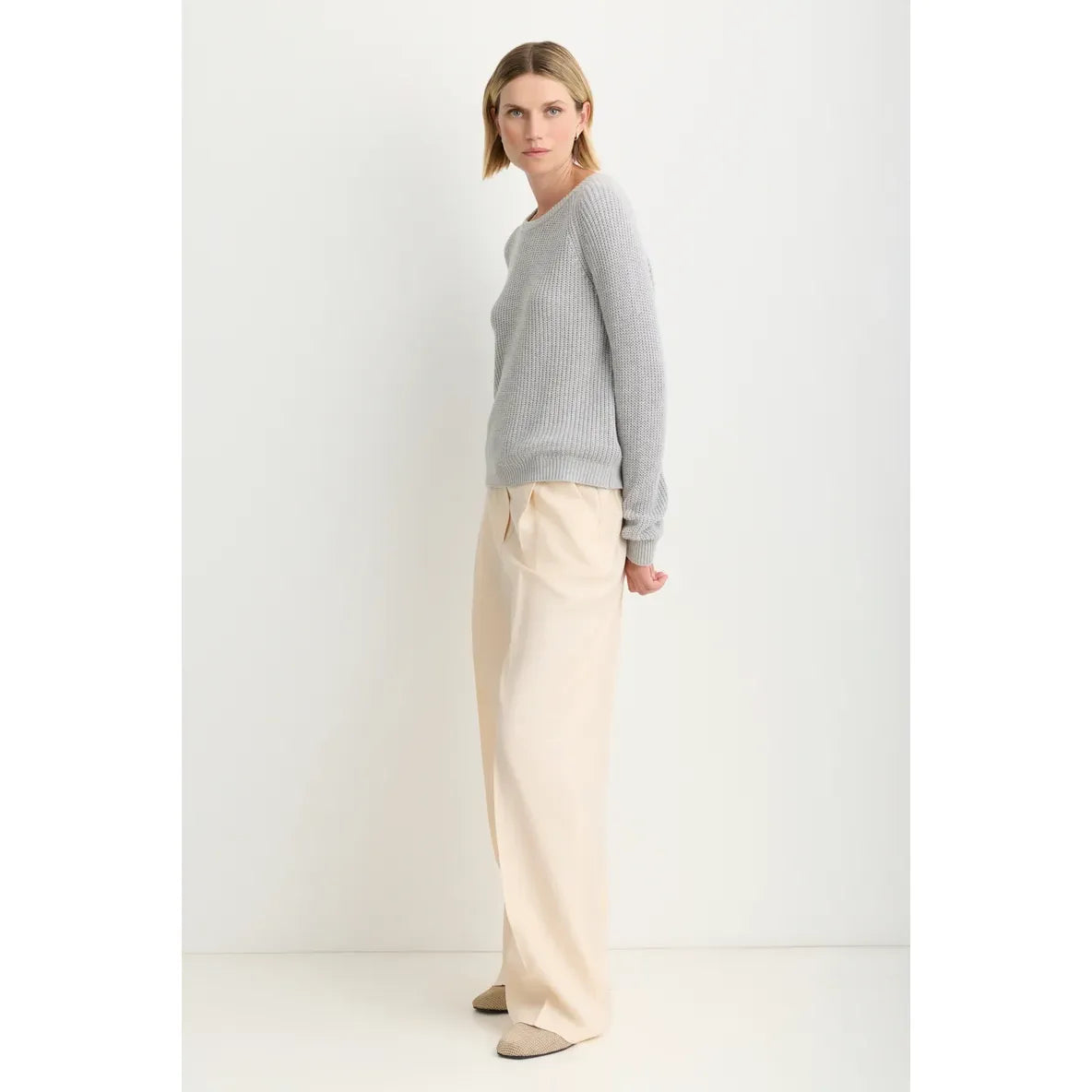 One Grey Day Raleigh Pullover - Heather Grey Light Gray