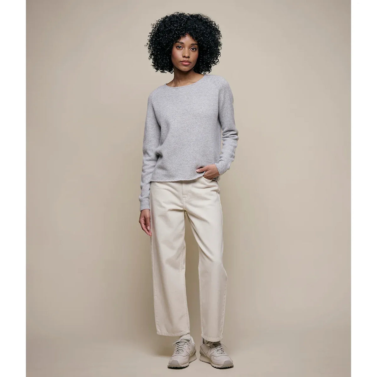 Women's lightweight Merz b. Schwanen merino wool, cashmere, and silk crew neck sweater in grey melange, soft and stylish.