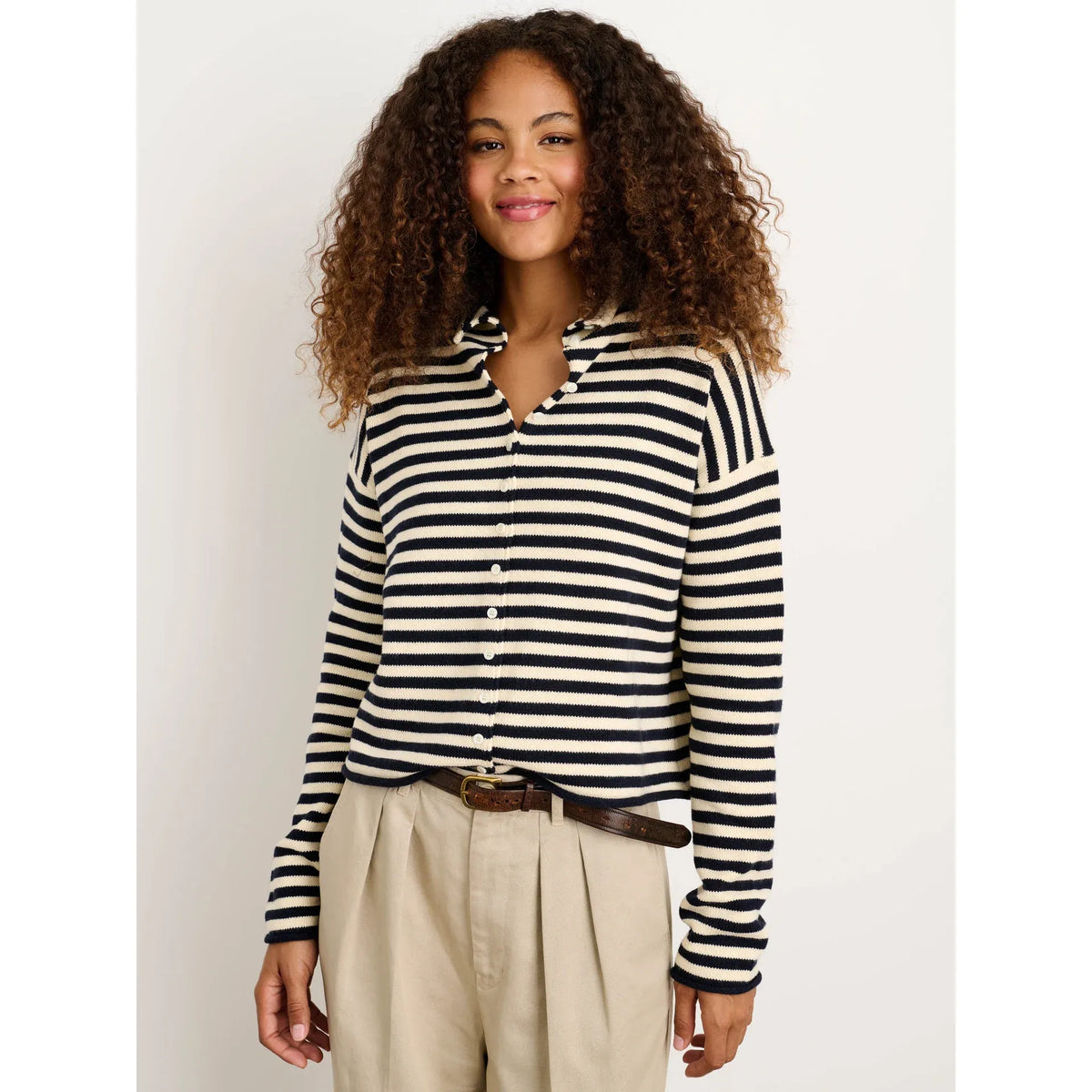 Women's Taylor striped cardigan by Alex Mill in navy and ivory cotton cashmere, featuring a cozy, stylish knit design.
