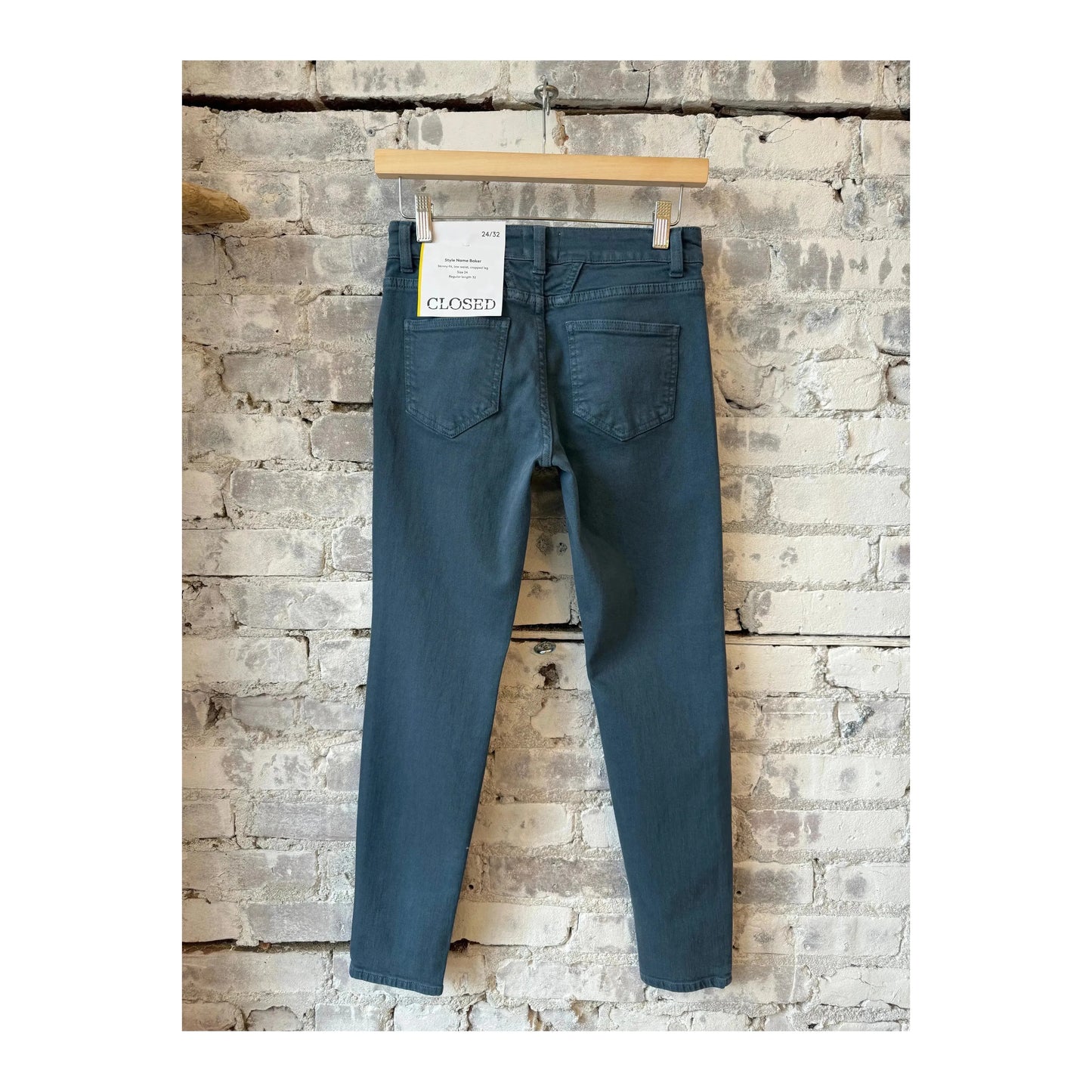 Women's Baker Power Stretch Jeans in Graphite Blue by Closed, showcasing fitted denim with a comfortable stretch fit.