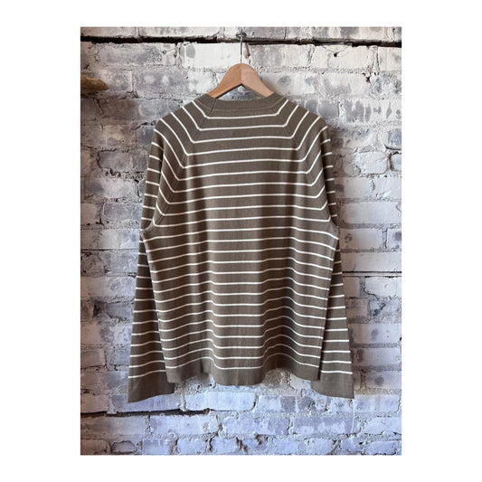 Men's cashmere mix jumper in natural linen from Closed Men's, featuring a cozy knit texture and classic fit.