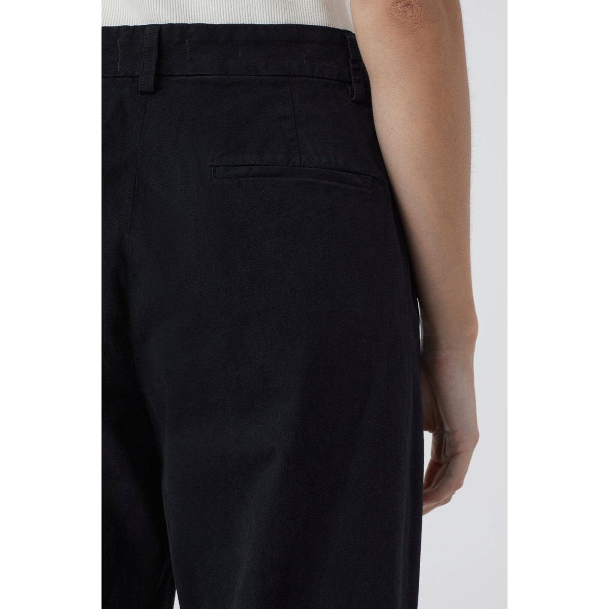 Black women's Auckley Organic Cotton Pant by Closed Women's, shown in a relaxed fit with an elastic waistband.