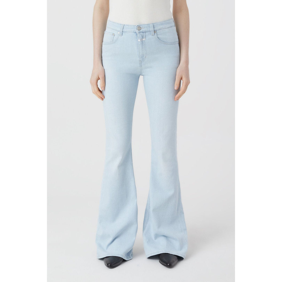 Women's Rawlin Blue Denim jeans by Closed, light blue fit with classic denim texture and stitching visible.