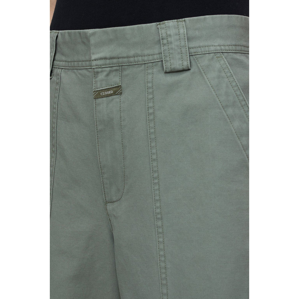 Women's Rhannon Barrel Pants in faded green by Closed Women's, showcasing relaxed fit and stylish design.