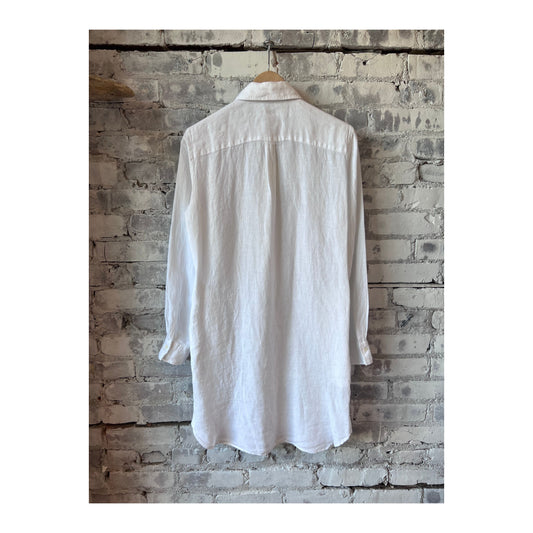 White Rea Linen Dress for women by Hartford Women, featuring a lightweight, breezy design perfect for warm weather.