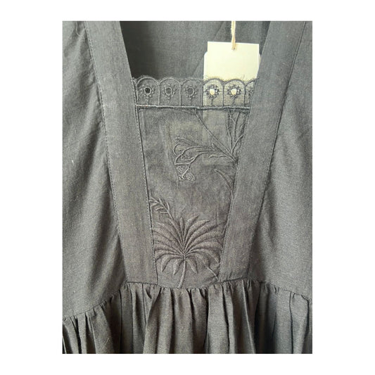 Hartford Women's Reggio Woven Dress in black, stylish women's dress with woven fabric and contemporary design.