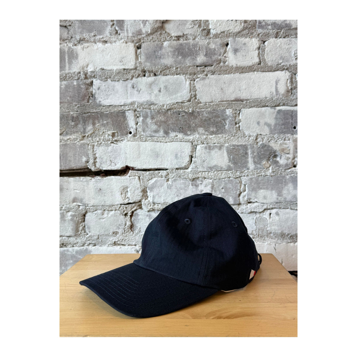 Men's herringbone sailing cap in ink color by Heimat, featuring classic design and nautical style, shown in the image.