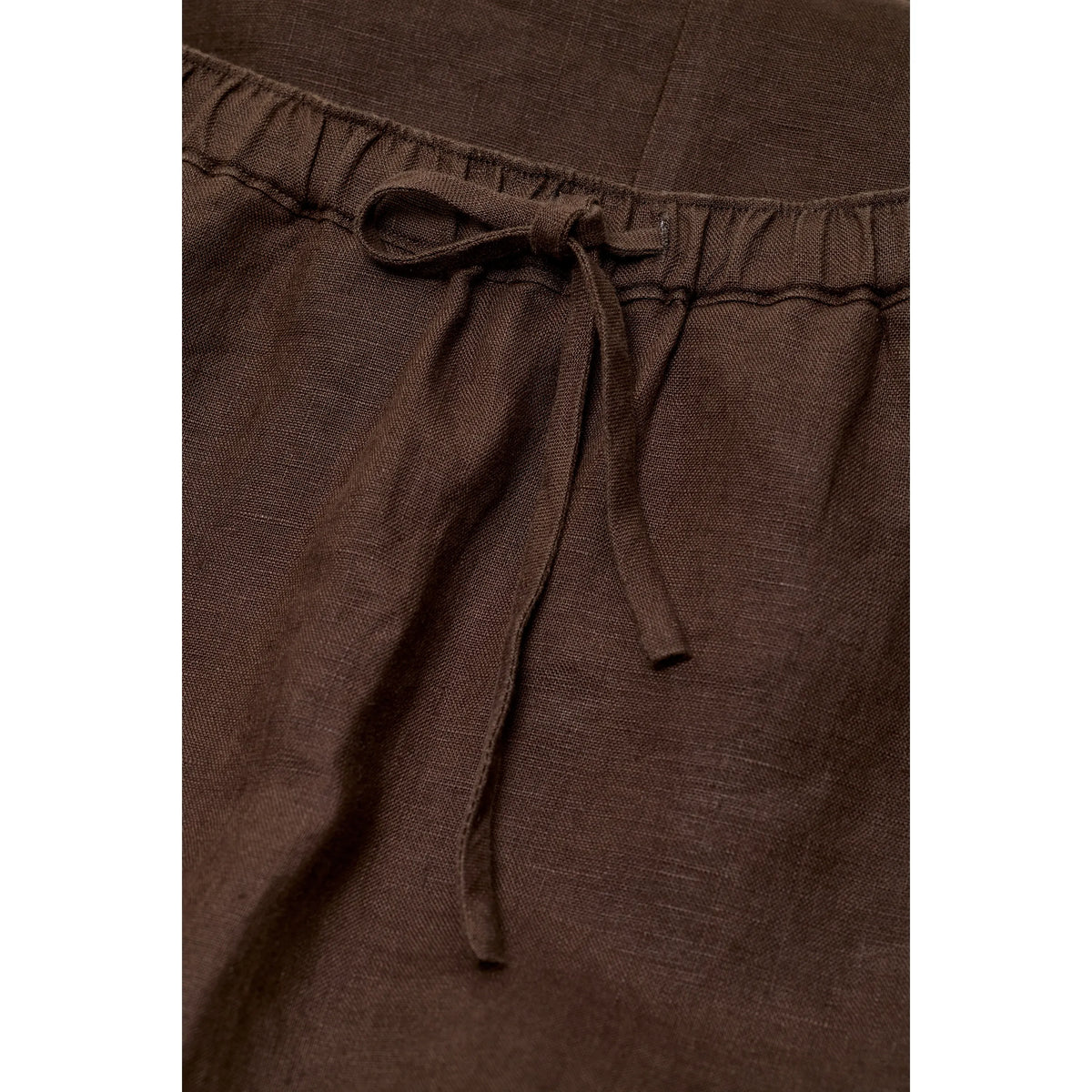 Women's linen maxi skirt in maple brown by Closed Women's, featuring a flowing design and comfortable fit.