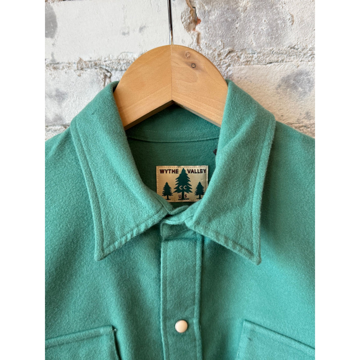 Men's Wythe Moleskin Snap Shirt in Century Green, featuring a classic snap-button design and durable moleskin fabric.