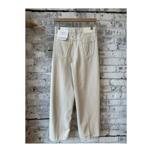 Closed Women's Nikka Wide Jean in stone beige, showcasing the relaxed fit and casual style of these women's wide jeans.