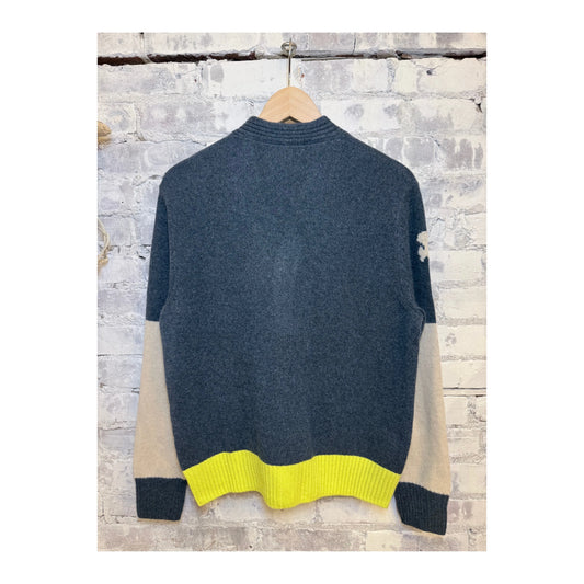 Women's MineralBlue Mix cashmere cardigan with patch and pocket details from Freecity, soft and stylish for everyday wear.