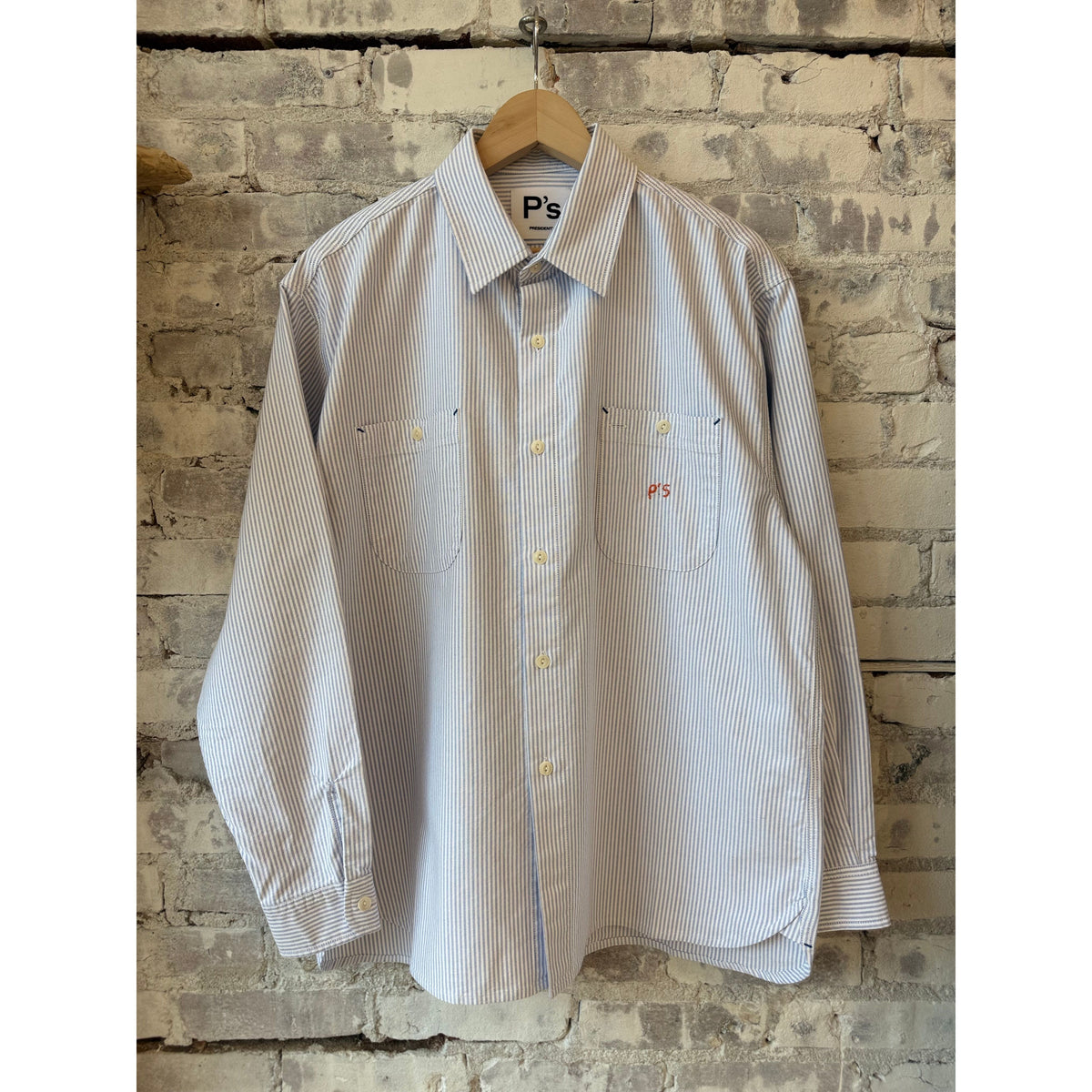 Men's Presidents striped Oxford shirt in white and blue stone wash, featuring a classic button-down design and casual style.