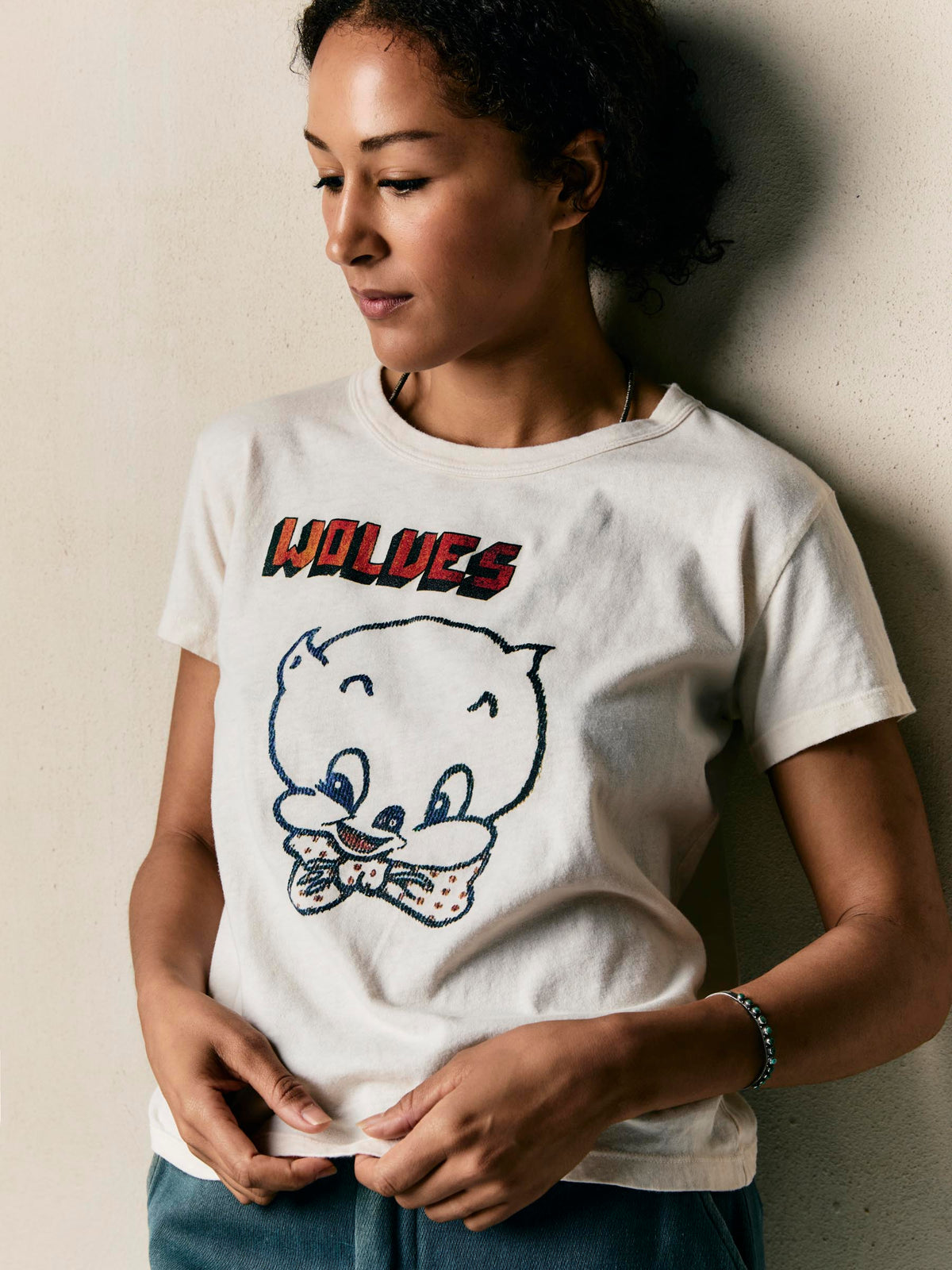 Wolves Drop Tee - Vintage White