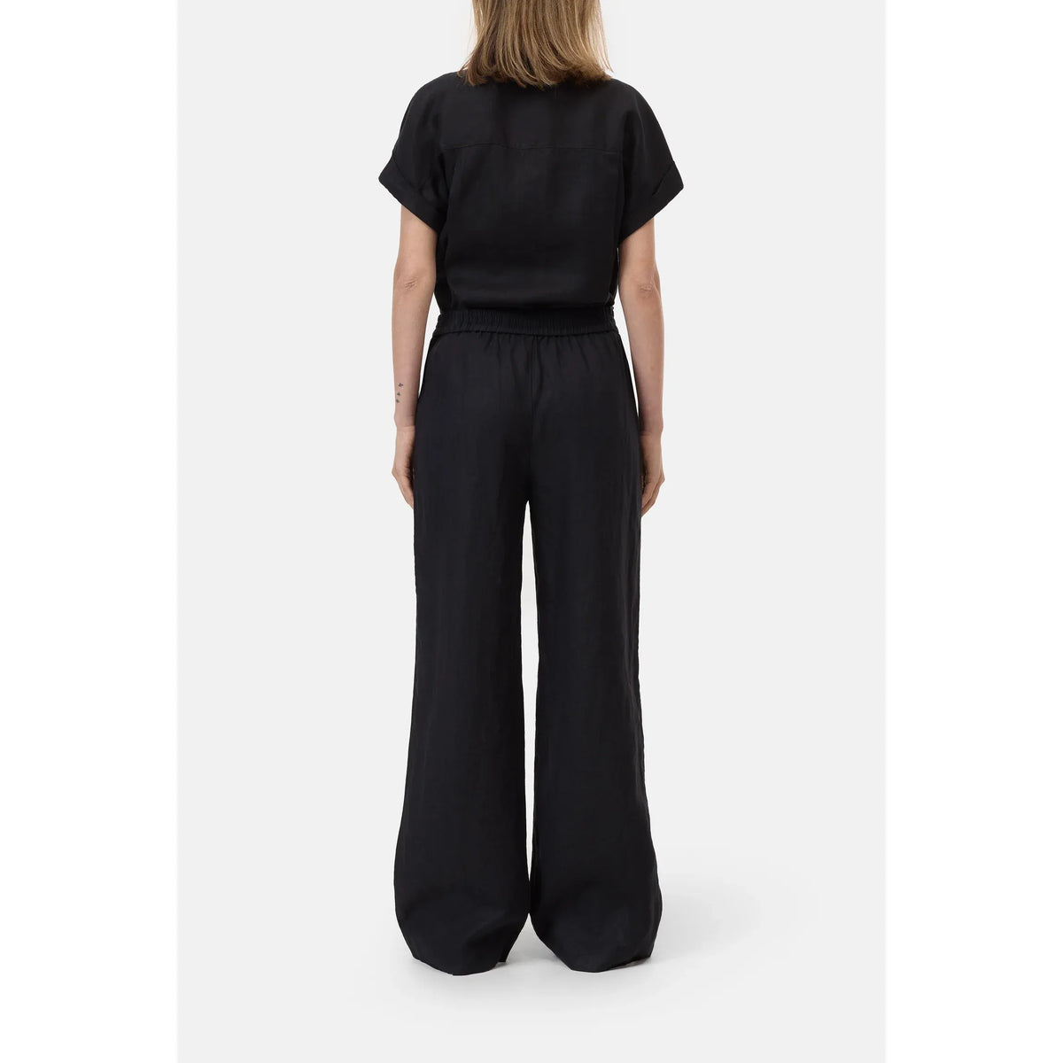 Women's Winona Wide Linen Pants in black by Closed Women's, featuring a relaxed fit and linen fabric for casual comfort.