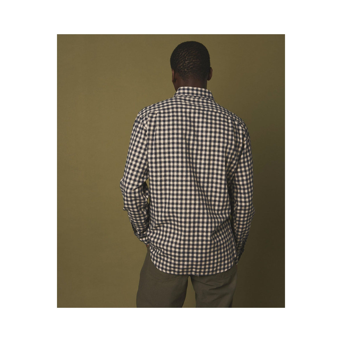 Men's Hartford Pitt Gingham Flannel Shirt in beige and navy check pattern, featuring a classic button-up design.