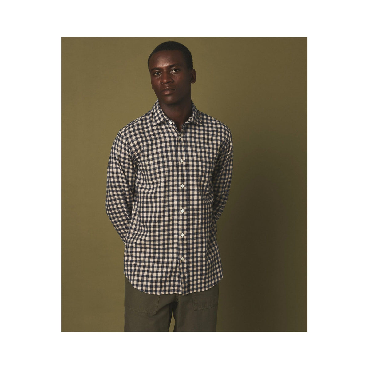 Men's Hartford Pitt Gingham Flannel Shirt in beige and navy check with classic plaid pattern and button-down collar.
