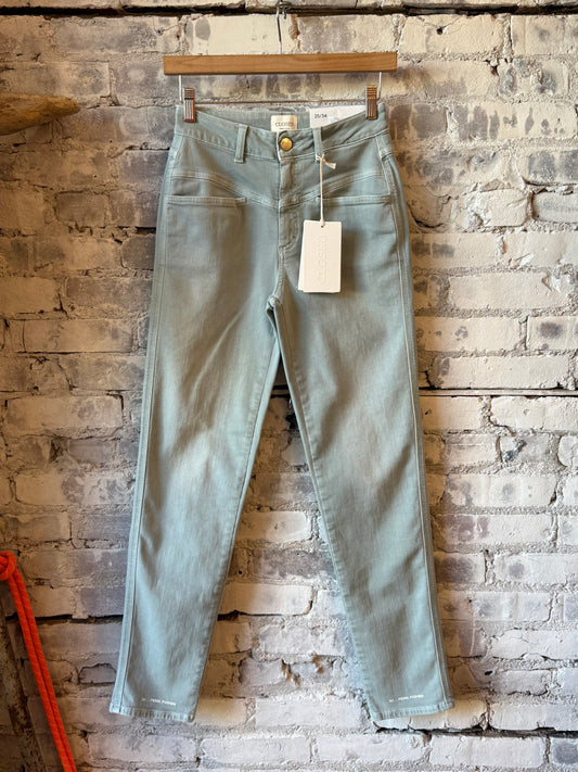 Women's Breeze Blue Pedal Pusher Relaxed Jean by Closed Women's, showing the casual fit and denim fabric.