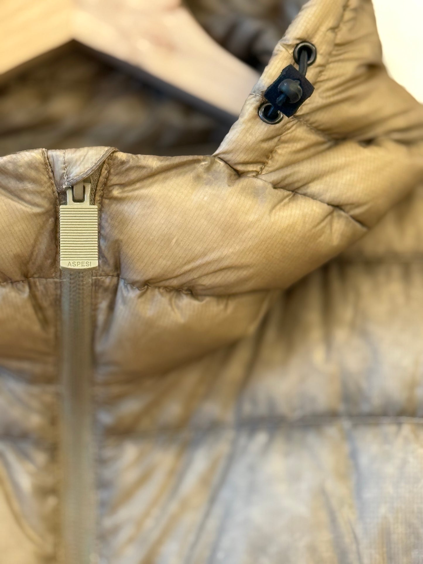 Nelson Down Jacket - Sand