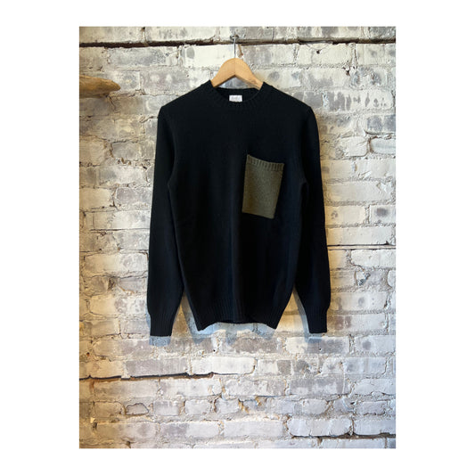 Cashmere Pocket Crew - Black/Olive - DUNE + SALT