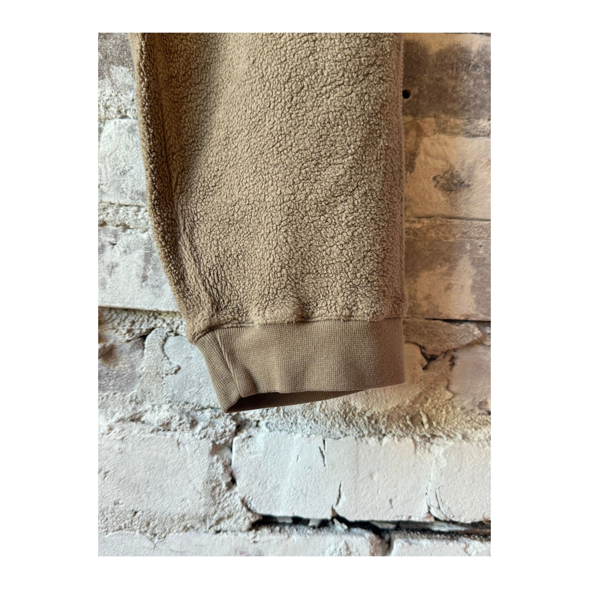 Men's PF Fleece Sweatpants in taupe, with elastic waistband and relaxed fit, made by 04651/.